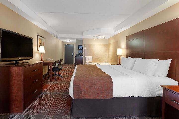 Room 8 of 44