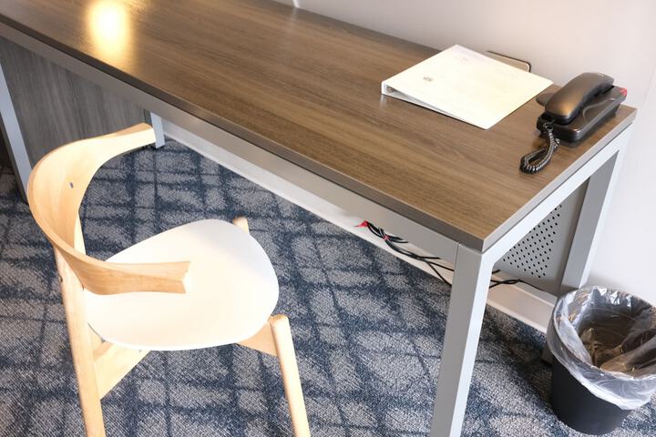 Room 52 of 76