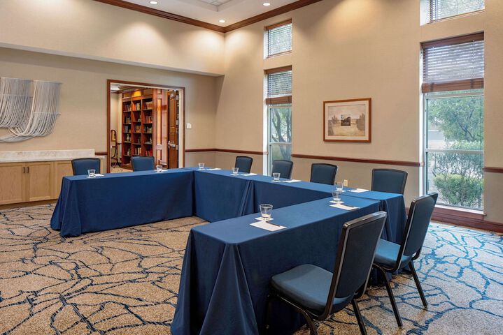 Hilton San Antonio Hill Country