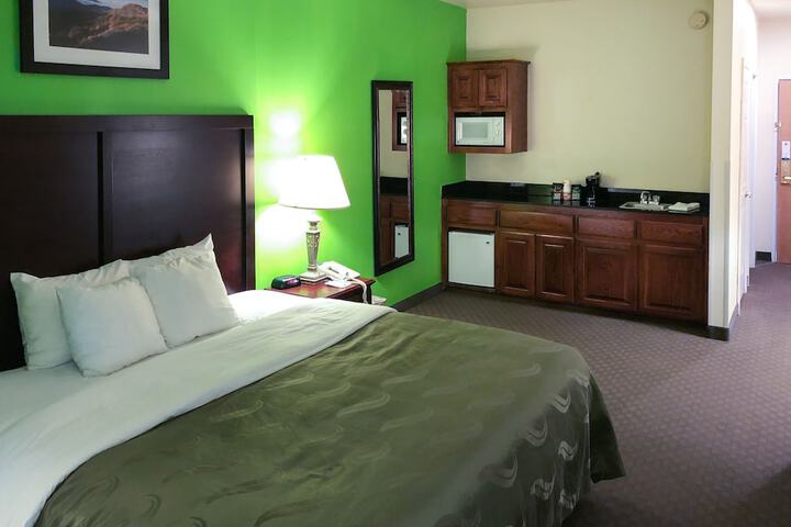 Quality Inn & Suites Alma I-40