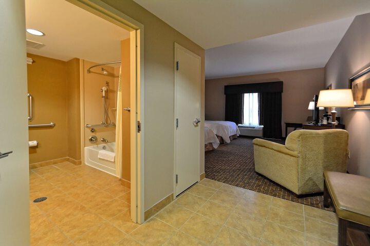Room 20 of 49