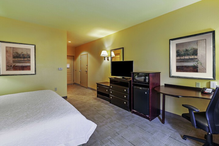 Hampton Inn & Suites Tulsa North / Owasso