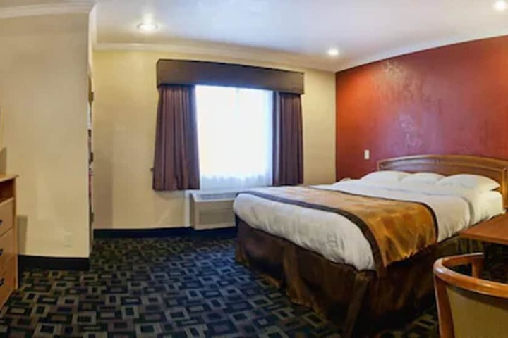 Room 13 of 49