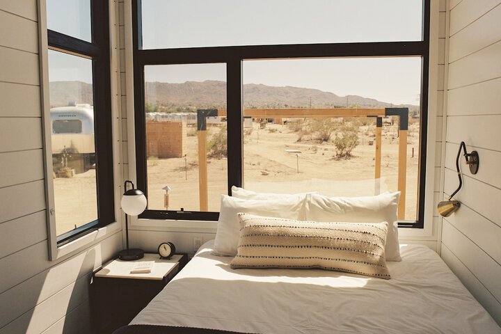 Room 27 of 54