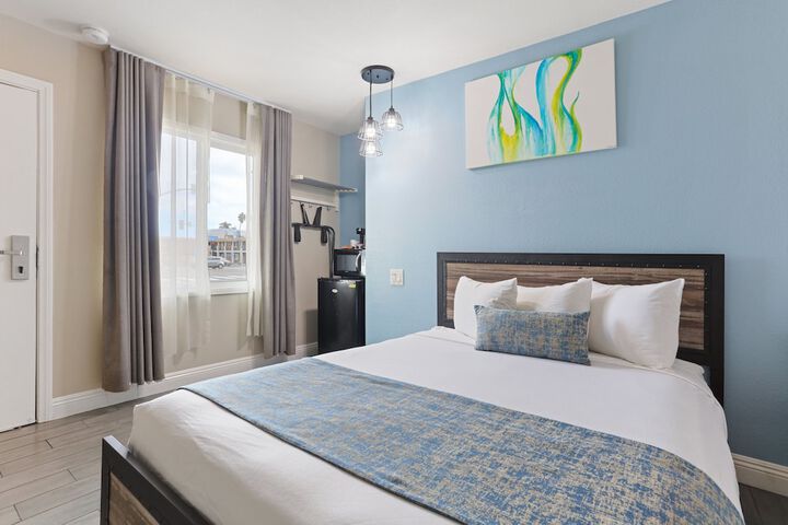 Room 17 of 24