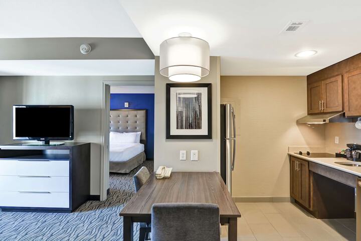 Room 12 of 44