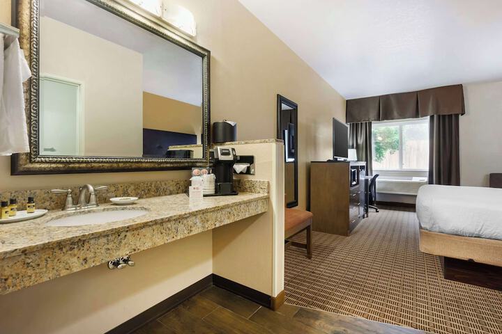 Best Western Plus Yakima Hotel