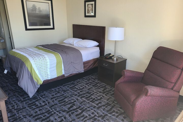Room 18 of 30