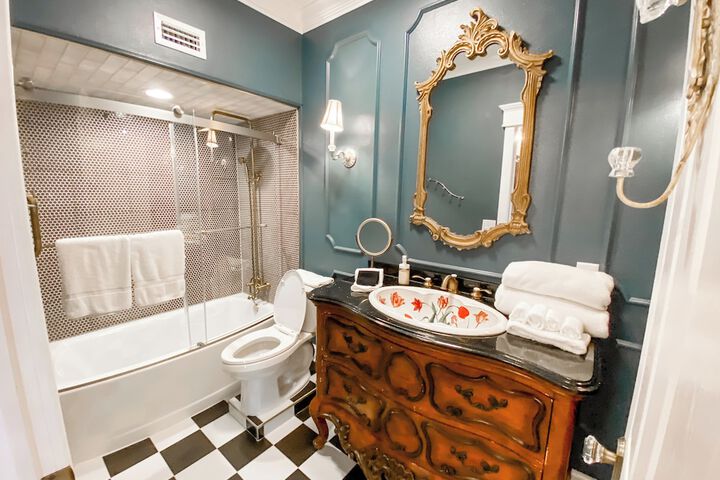 Park Place Inn and Cottages
