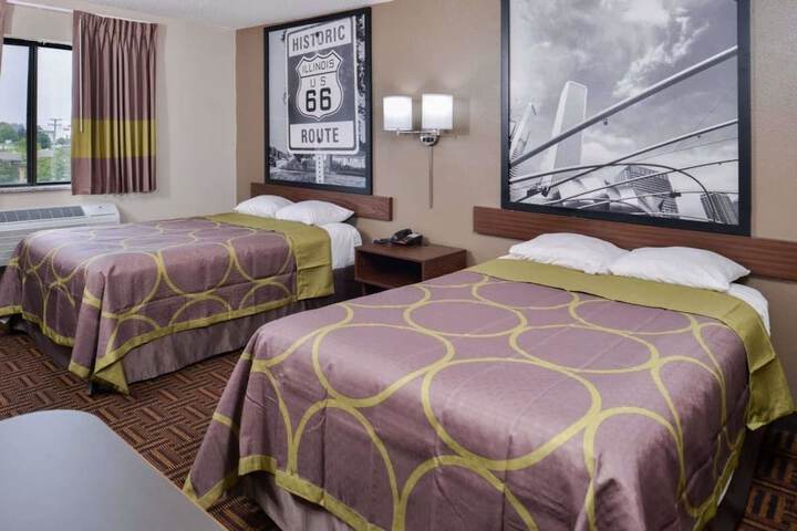 Room 5 of 11