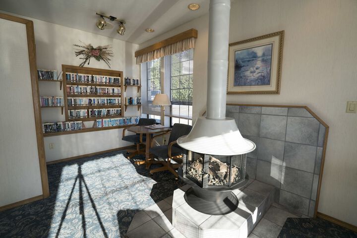 Flagship Inn