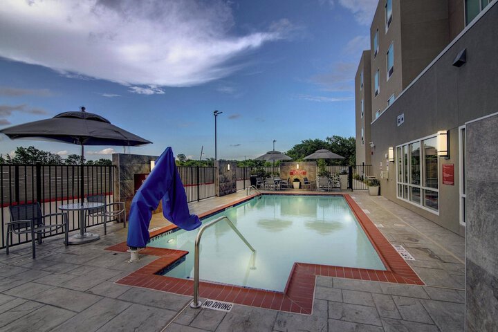Pool 4 of 48