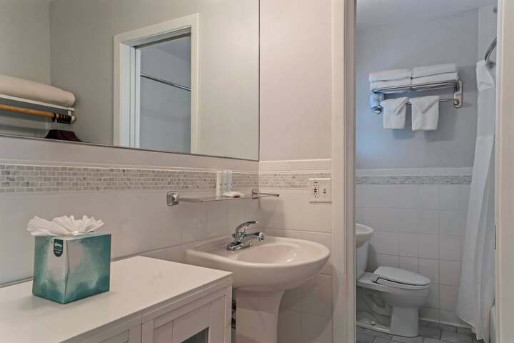 Room 125 of 184