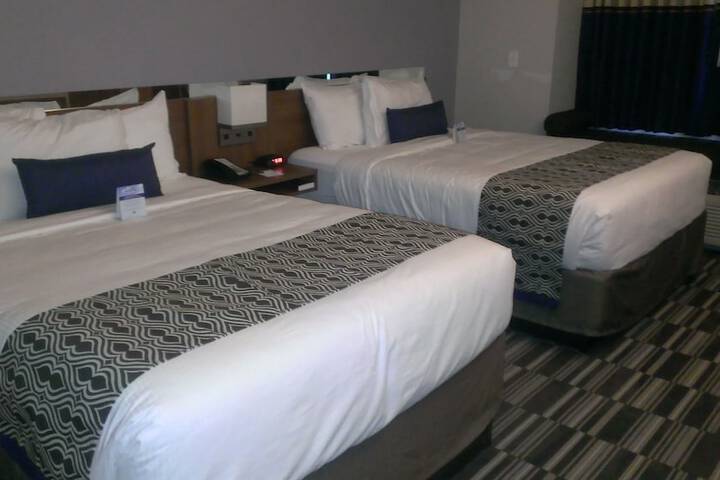 Room 22 of 33