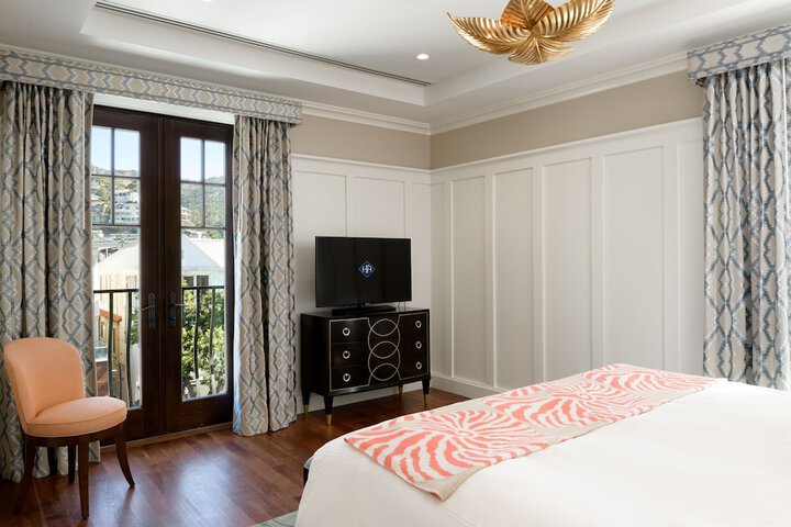 Room 26 of 73
