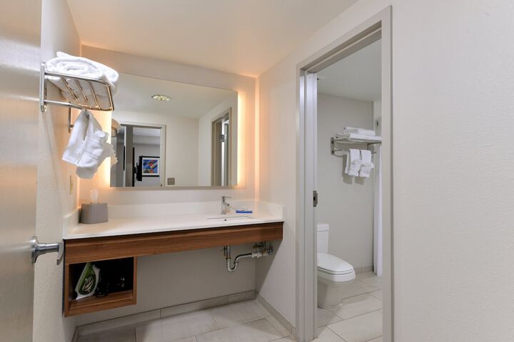 Room 20 of 59