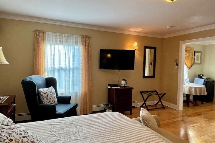 Room 44 of 93