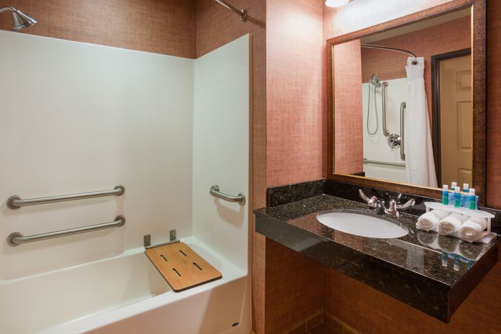 Holiday Inn Express Hotel & Suites Brainerd-Baxter by IHG