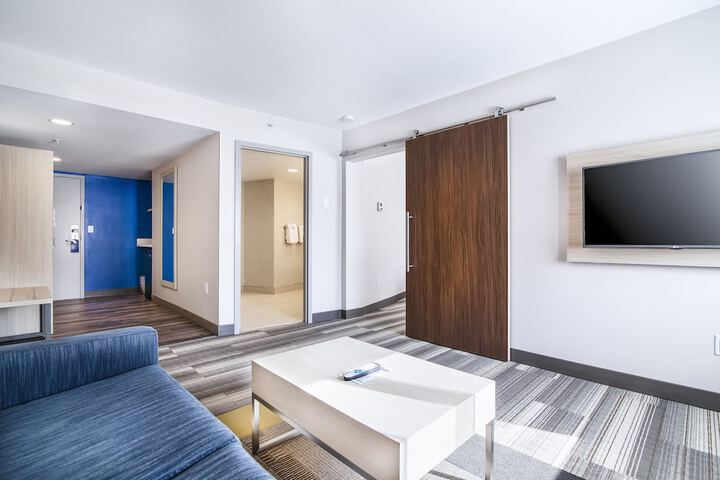Room 26 of 42