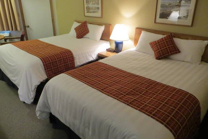 Room 13 of 34