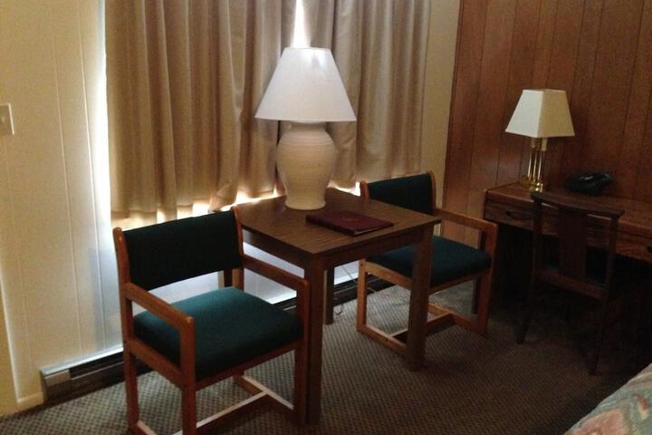 Room 13 of 24