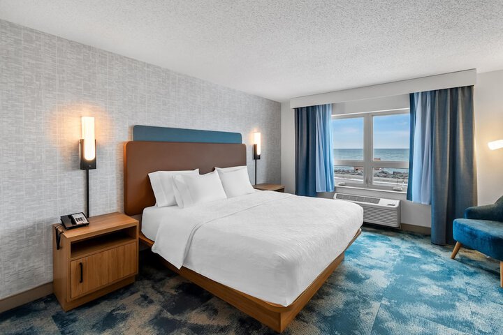 Hampton Inn Duluth Canal Park