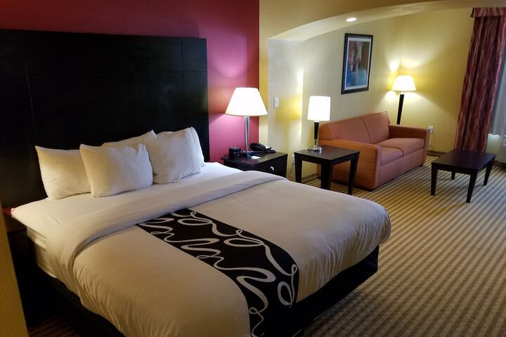 La Quinta Inn & Suites by Wyndham Atlanta-Union City