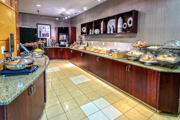 Breakfast/Coffee Service 25 of 27