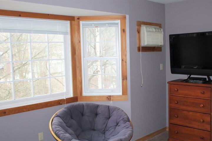 Room 9 of 13