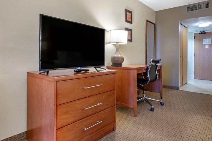 Room 72 of 89