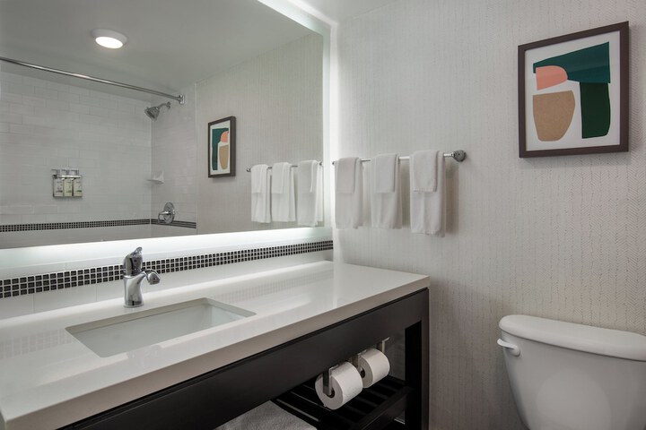 Holiday Inn Hotel & Suites St. Catharines Conference Center by IHG