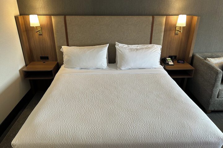 Holiday Inn Niagara Falls State Park Entry by IHG