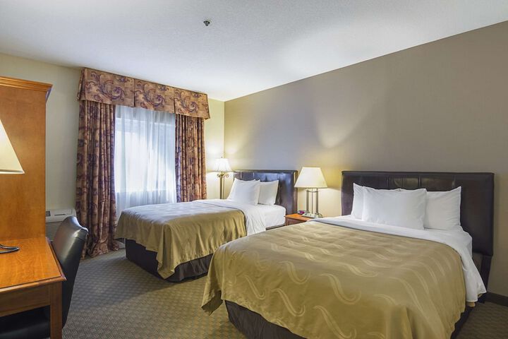 Room 21 of 35