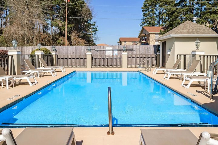 Pool 4 of 39