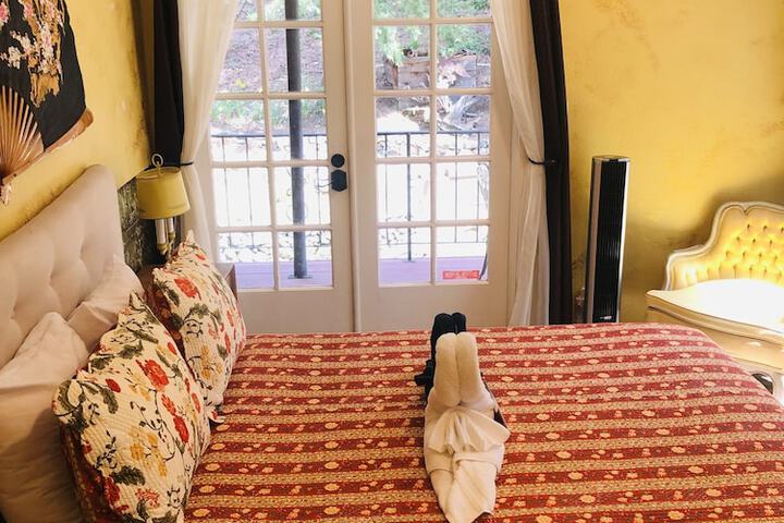 Room 20 of 38