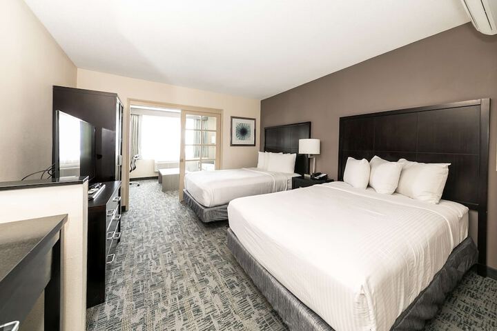 Room 21 of 43