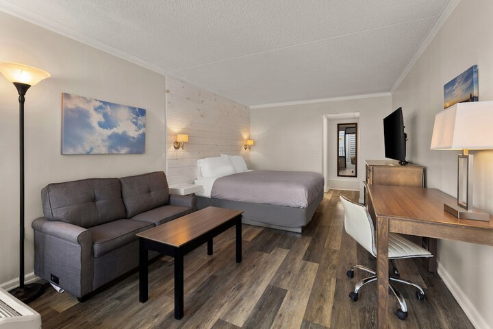 Room 44 of 64