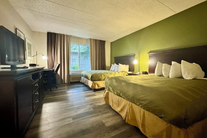 Quality Inn & Suites Alexandria