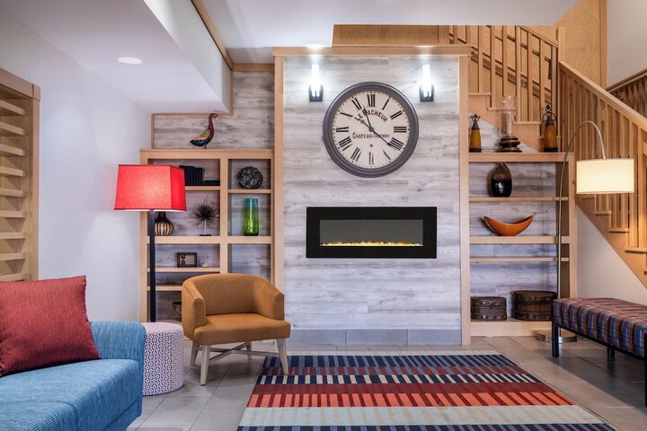 Garner Hotel Gillette South by IHG