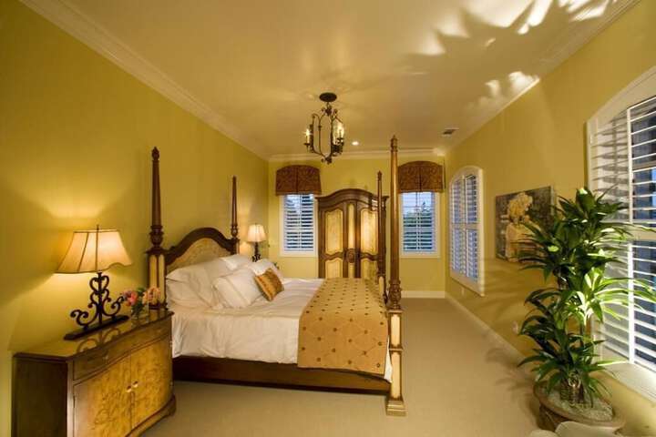 Room 25 of 34