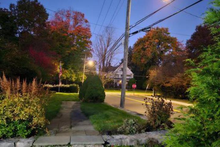 Heart Historic Ridgefield Studio WALK to town