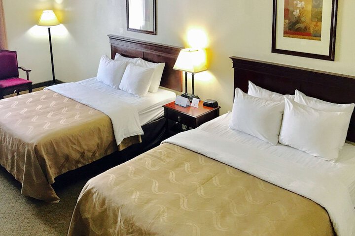 Room 10 of 24