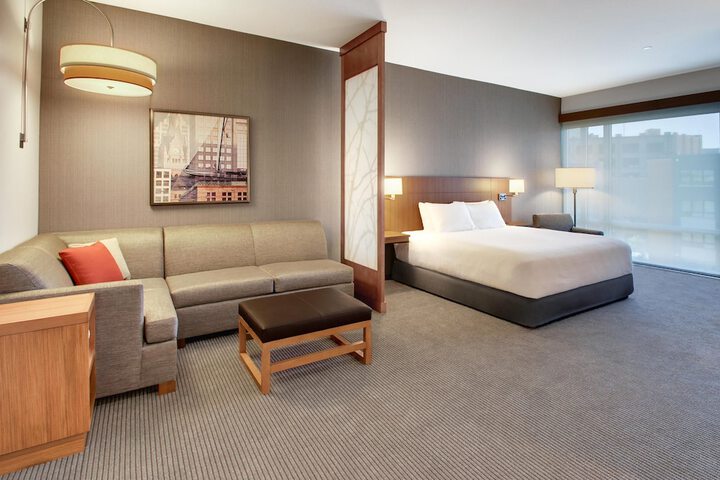Hyatt Place Milwaukee / Downtown