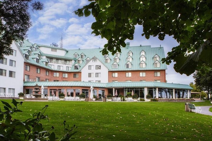 Hotel 3 of 50