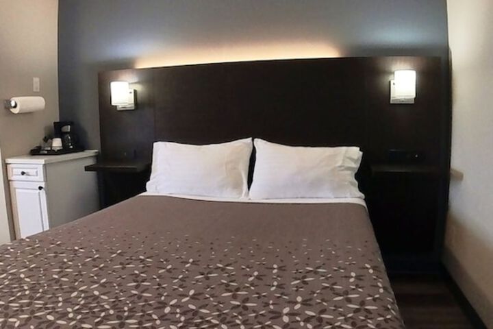 Room 17 of 55