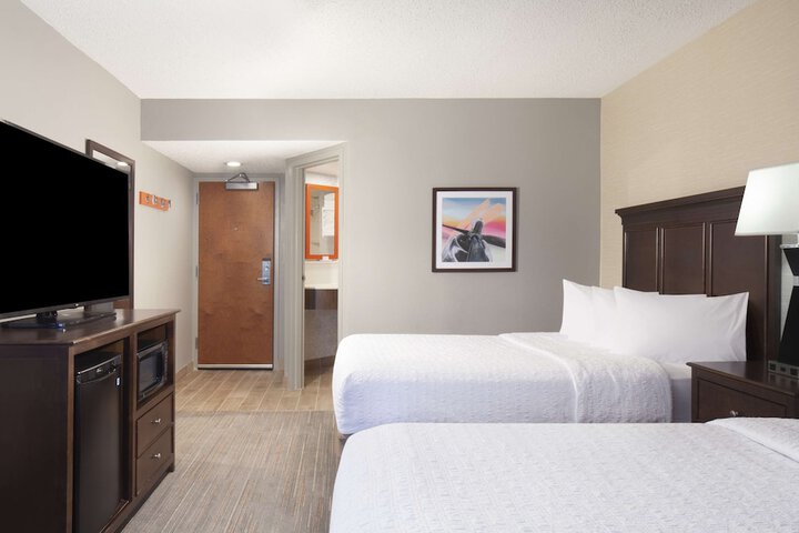 Room 16 of 35