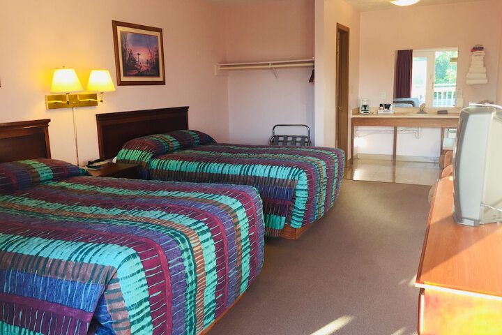 Room 13 of 24