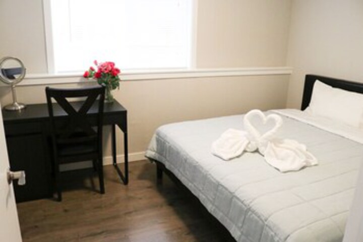 North Seattle Guesthouse