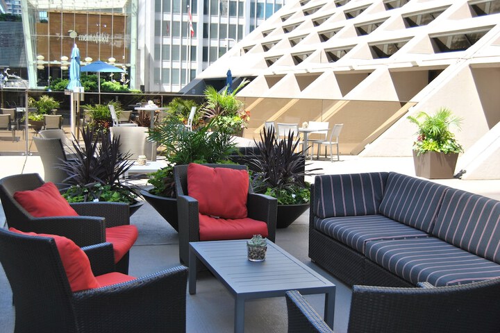 Terrace/Patio 102 of 103