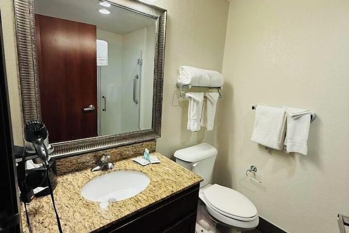 Room 14 of 30